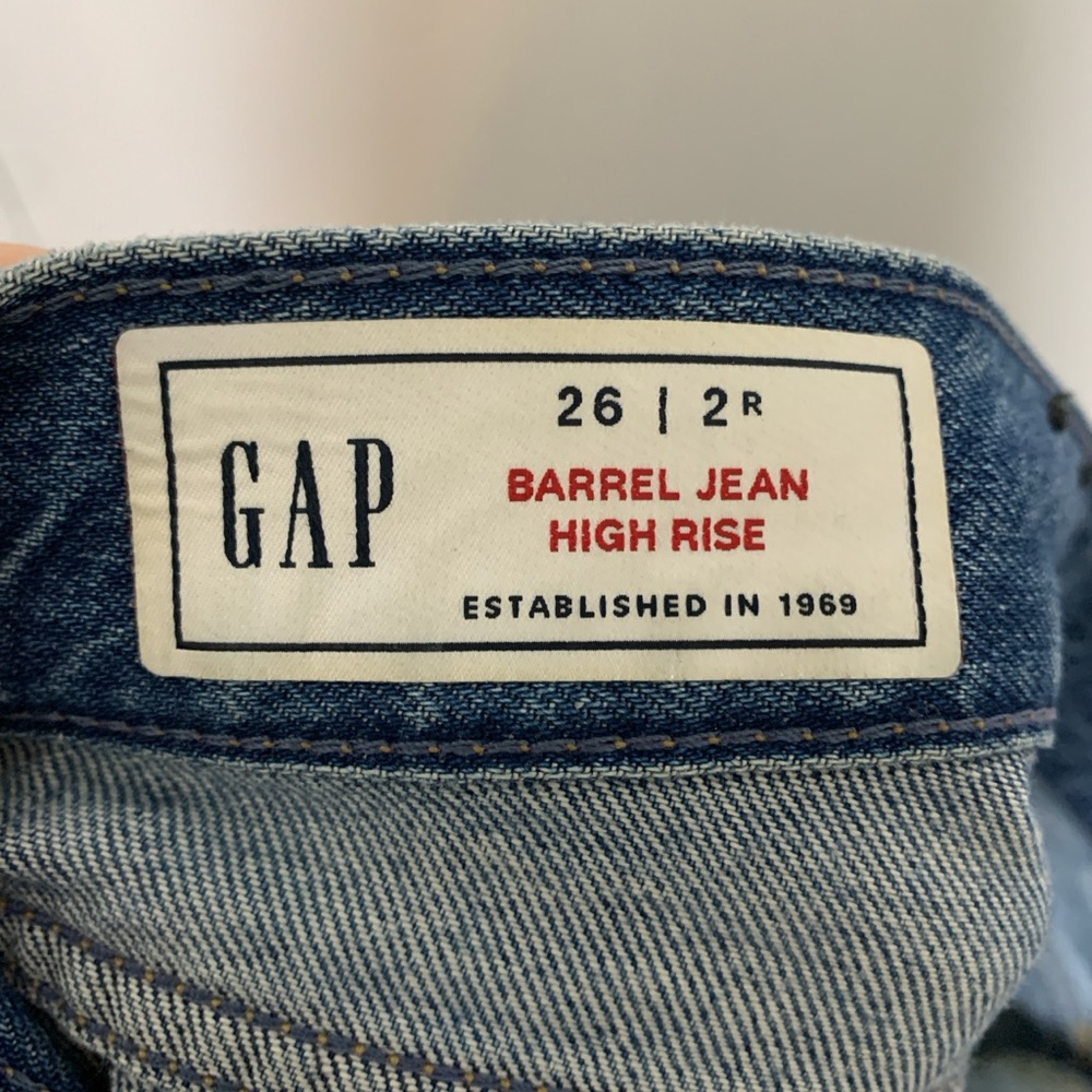 GAP Women's Medium Blue Barrel Leg Jeans - Picture 3 of 5